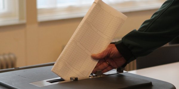 Foto: De stem van Oldebroek: stemmen, radio en muziek komen samen in Wezep