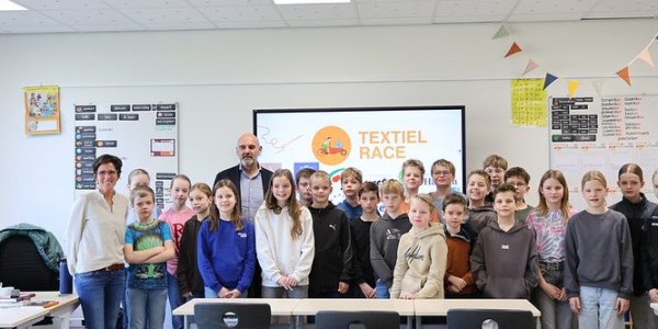 Foto: Kick-off Textiel-race in Wezep